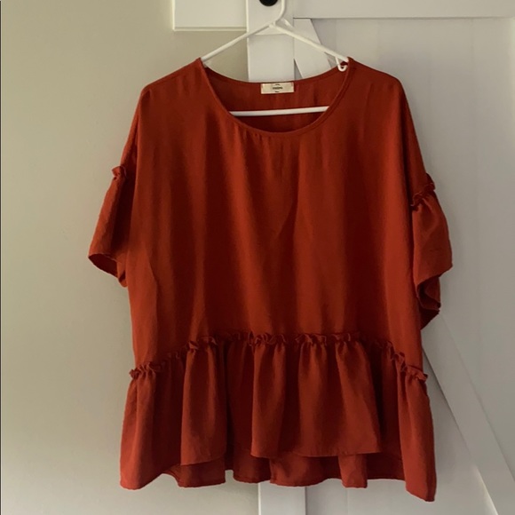 Ruffle top - Picture 1 of 3